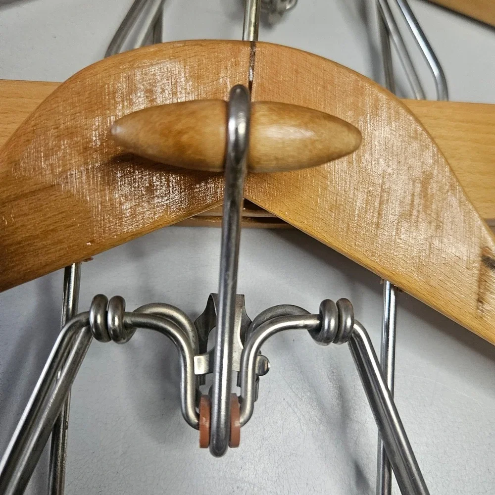 Vintage Setwell Wooden Suit Hanger with Felt Lined Locking Pants Bar 2 Pack‎